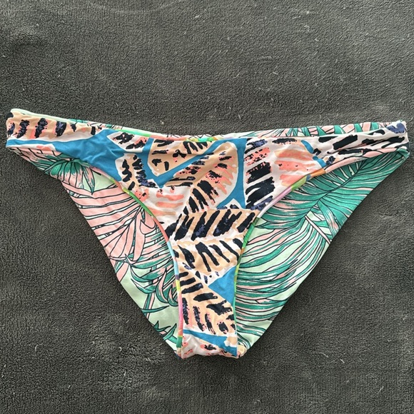 Maaji reversible bikini bottom - Picture 4 of 5